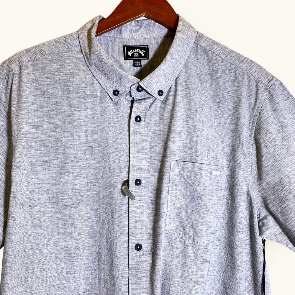 Billabong Men's Classic Sundays Woven Short Sleeve Button Down Shirt - Picture 10 of 15